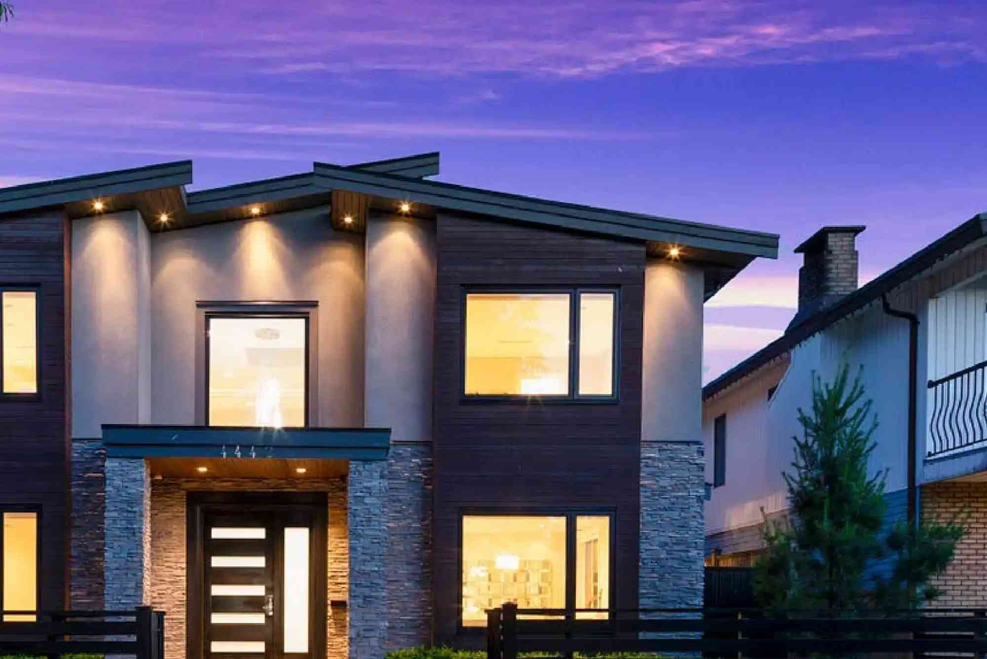 Vibrant Real Estate